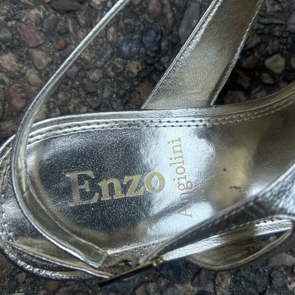 Enzo Angliolini Xemplify Gold Leather Floral Sandals Size 8 - Picture 6 of 7